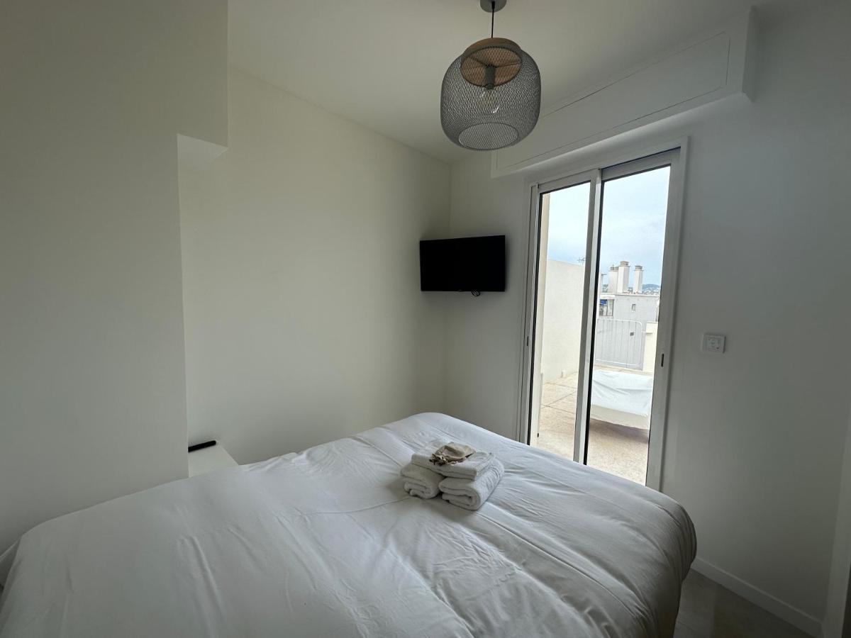 Superbe T2 En Dernier Etage Apartment Antibes Exterior foto